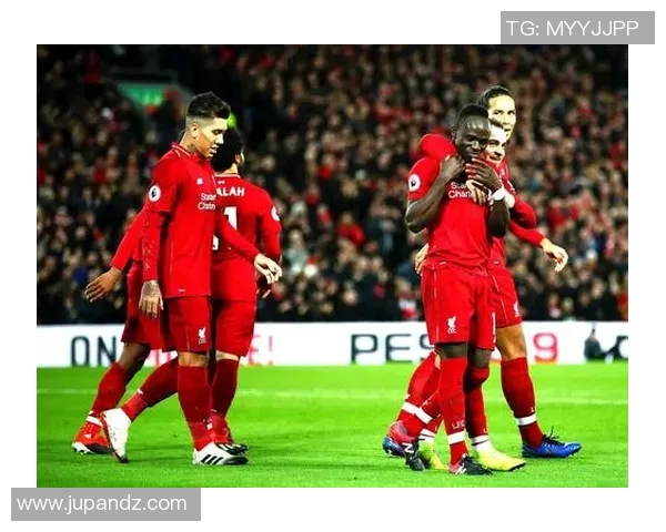 英雄联盟战术剖析：深入探讨FPX战队的进攻策略与执行细节